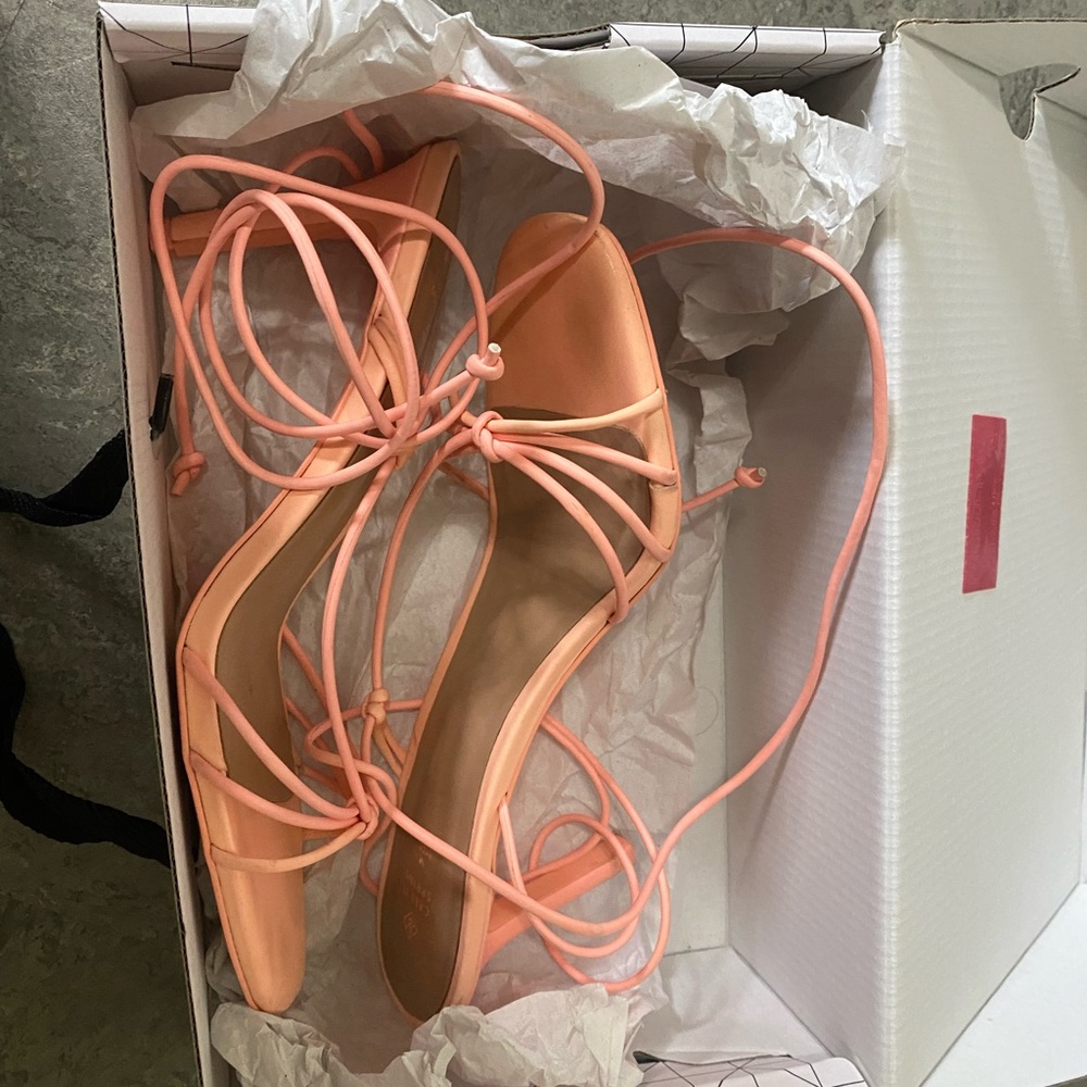 🛍️CALL IT SPRING HEELS BEAUTIFUL AND COMFY